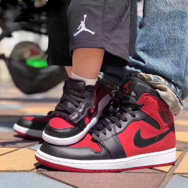 Giày Nike Air Jordan 1 Retro Mid GS 'Gym Red' 554725-610 - Ảnh 6