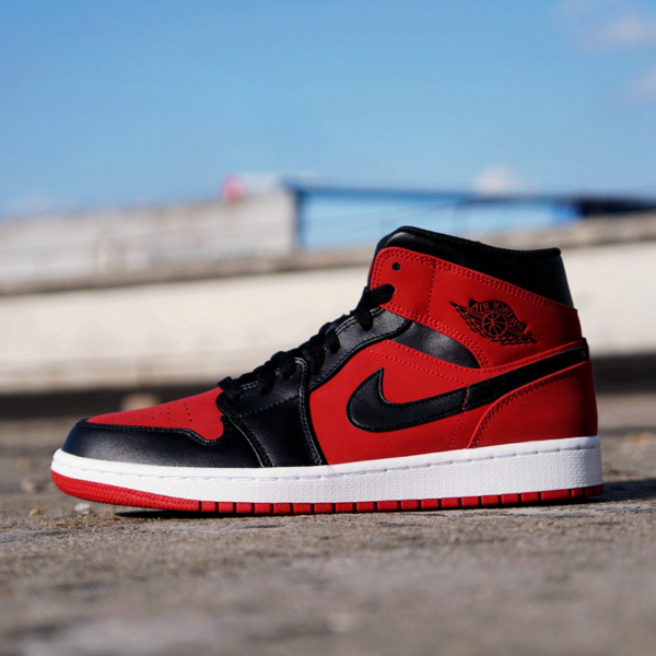 Giày Nike Air Jordan 1 Retro Mid GS 'Gym Red' 554725-610 - Ảnh 7