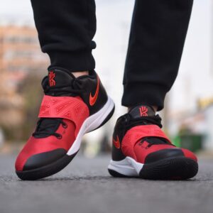 Alternative view of Giày Nike Kyrie Flytrap 3 EP 'University Red' CD0191-009