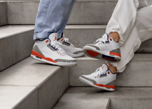 Alternative view of Giày Nike Air Jordan 3 Retro Knicks 136064-148