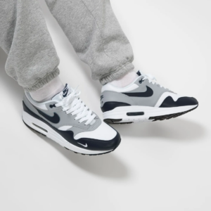 Alternative view of Giày Nike Air Max 1 LV8 'Obsidian' DH4059-100
