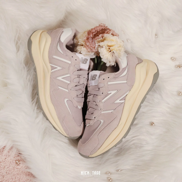 Giày New Balance Wmns 5740 'Logwood Team Cream' W5740CD - Ảnh 5