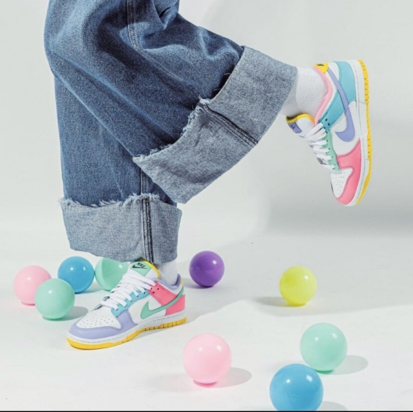 Giày Nike Wmns Dunk Low SE 'Candy' DD1872-100 - Ảnh 3