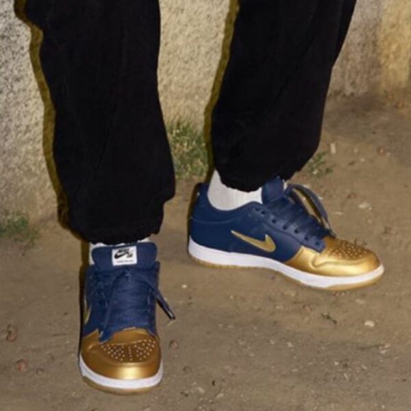 Giày Nike Supreme x Dunk SB Low QS 'Metallic Gold' CK3480-700 - Ảnh 4
