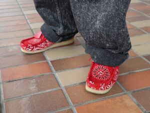Giay Clarks x Supreme Wallabee Bandana 'Red' 261-42399