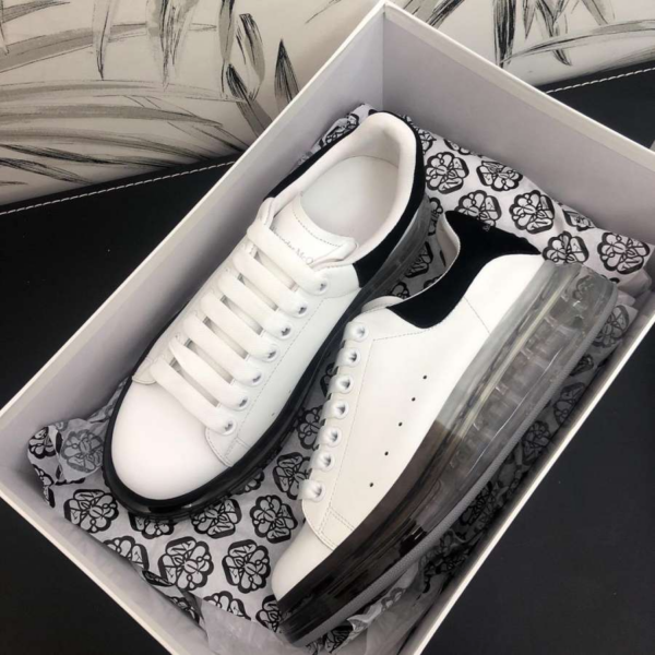 Giày Alexander McQueen Oversized Black Sole White 611698-WHX9V-9061 - Ảnh 3