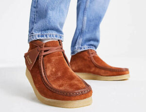 Giay Clarks Wallabee Boot 'Tan Hairy Suede' 261-54818