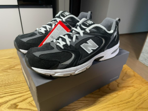 Giay New Balance 530 'Classic Black' MR530CC