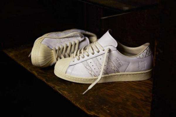 Giày Adidas Undefeated x Superstar 80 'White' B34077 - Ảnh 4