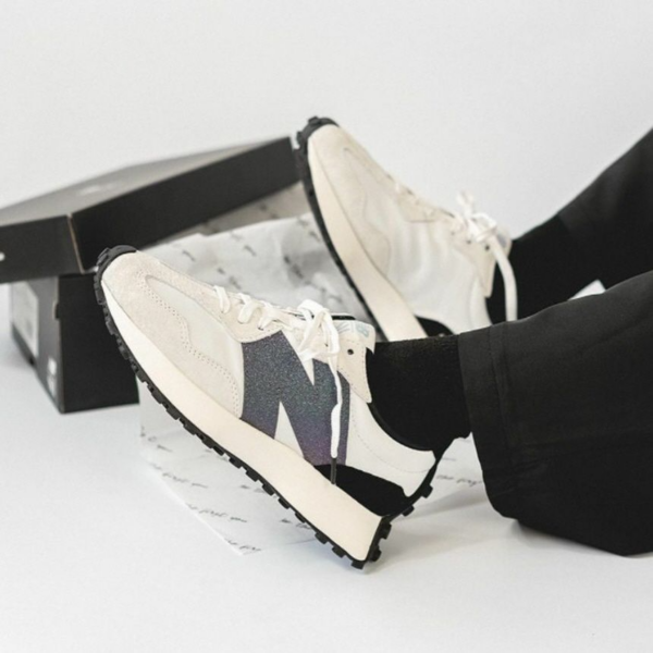 Giày New Balance Wmns 327 'Sea Salt Black' WS327SYY - Ảnh 3