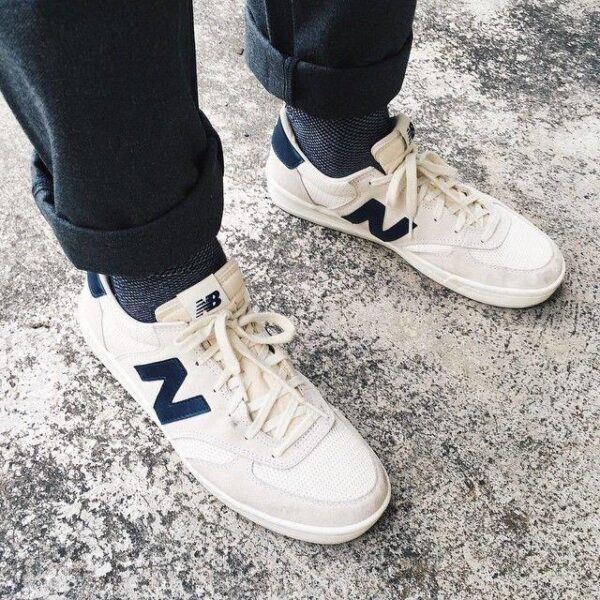 Giày New Balance 300 White Navy CRT300WA - Ảnh 3