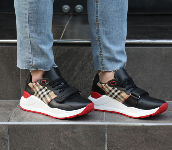 Giày BURBERRY Black Leather Sneaker 8038184 - Ảnh 3