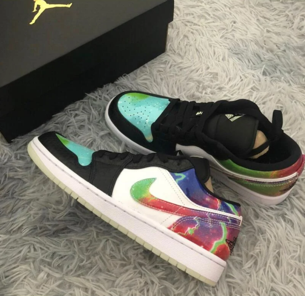 Giày Nike Air Jordan 1 Low 'Galaxy' CW7309-090 - Ảnh 7