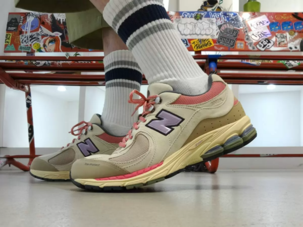 Giày New Balance 2002R 'Hiking Pack Beige' M2002RWL - Ảnh 2