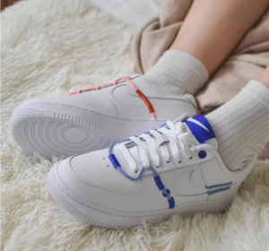 Giay Nike Air Force 1 'White and Safety Orange' DH4408-100
