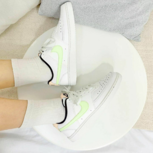 Giay Nike Wmns Court Vision Low 'White Barely Volt' DC1868-100