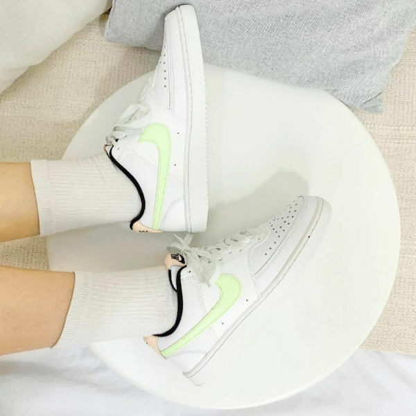 Giay Nike Wmns Court Vision Low 'White Barely Volt' DC1868-100