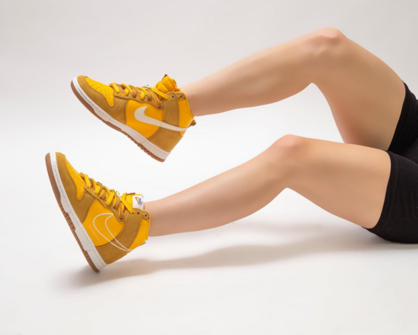 Giày Nike Dunk High SE First Use University 'Gold' DH6758-700 - Ảnh 3