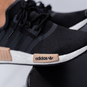 Giay Adidas NMD R1 'Black Carbon' GZ7997