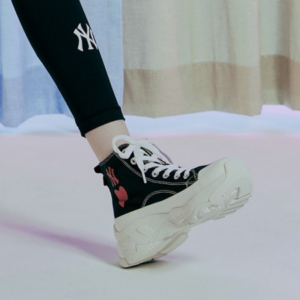 Alternative view of Giày MLB Chunlky High Heart New York Yankees 3ASHU321N-50BKS