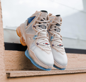 Giay Nike Lebron 19 Low 'Hawaii' DQ8344-600