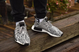 Alternative view of Giày Adidas NMD XR1 Primeknit 'Oreo' BY1910