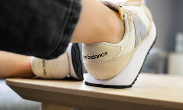 Giày New Balance Wmns 237 'Sea Salt Silver Metallic' WS237CB - Ảnh 3