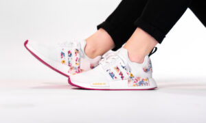 Alternative view of Giày Adidas Her Studio London x Wmns NMD_R1 'Floral White' FY3666