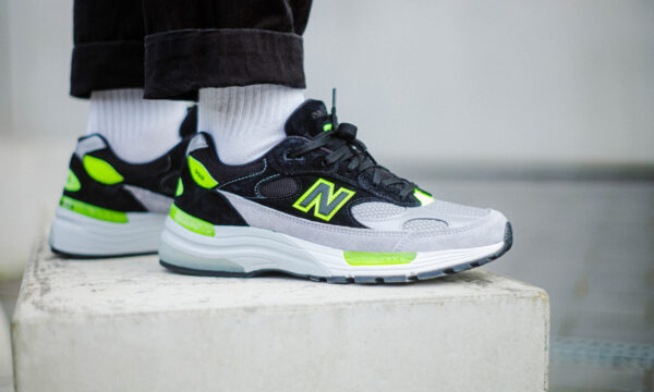 Giày New Balance 992 Made In USA 'Black Grey Volt' M992TQ - Ảnh 2