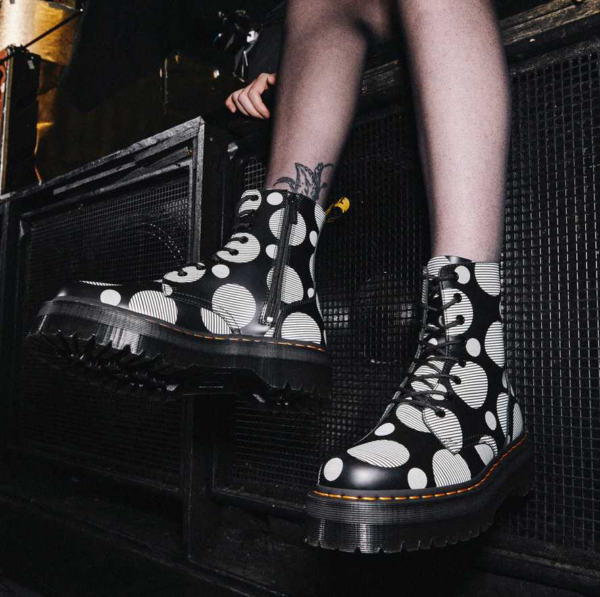 Giày Dr.Martens Jadon Polka Dot Smooth Leather 'Black White' 26882009 - Ảnh 2