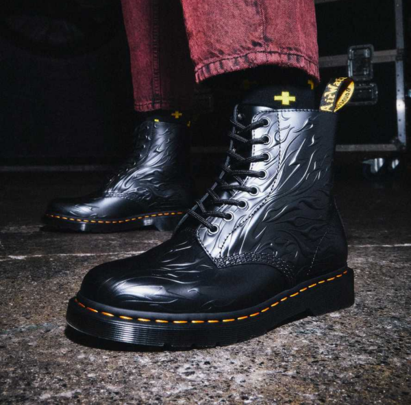 Giày Dr.Martens 1460 FLAMES EMBOSS LEATHER LACE UP 'Black' 27028001 - Ảnh 5