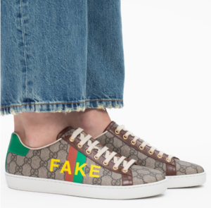 Alternative view of Giày Gucci Ace 'Fake Not Print' 636359-2GC10-8260