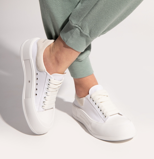 Giày Alexander McQueen Wmns Deck Lace-Up Plimsoll 'White' 654593-W4PQ1-9000 - Ảnh 2