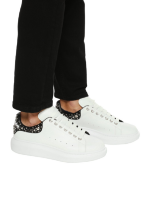 Alternative view of Giày Alexander McQueen Oversized Sneaker 'Studded White' 575418 WHVIX 9028