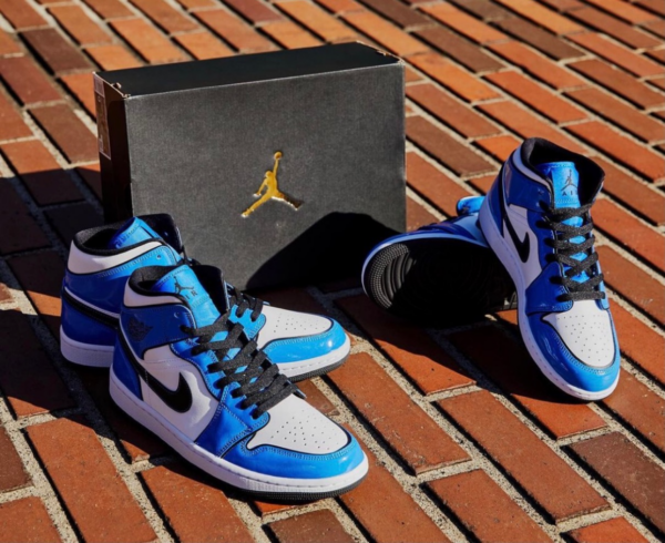 Giày Nike Air Jordan 1 Mid SE 'Signal Blue' DD6834-402 - Ảnh 5