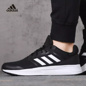 Alternative view of Giày Adidas Galaxy 5 'Black White' FW5717