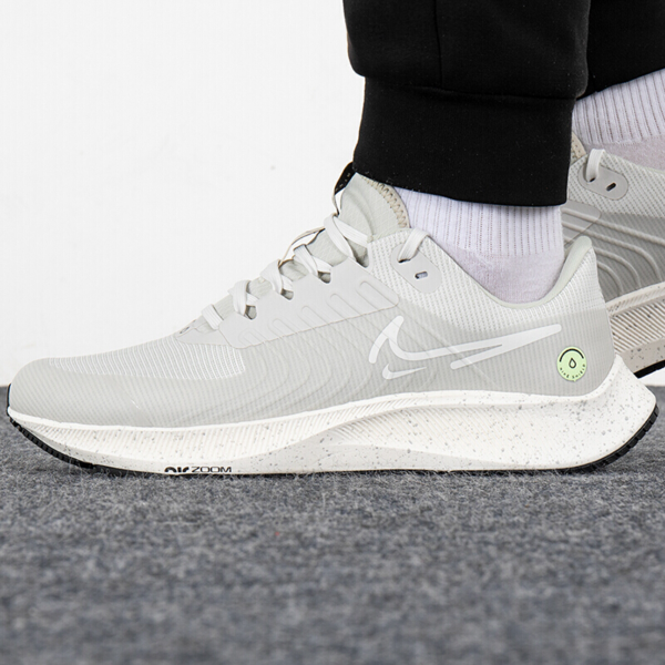 Giày Nike Air Zoom Pegasus 38 Shield DR7848-111 - Ảnh 3