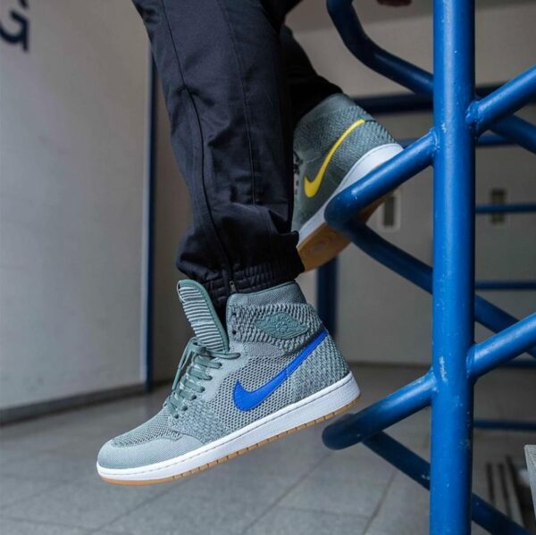 Giày Nike Air Jordan 1 High Flyknit 'Clay Green' 919704-333 - Ảnh 3