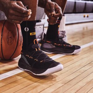 Alternative view of Giày Under Armour Curry 6 'Oakland Sideshow' 3020612-003