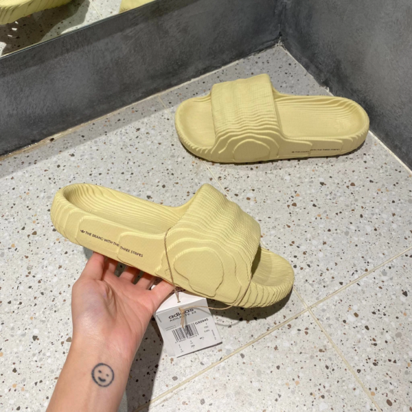 Dép Adidas Adilette 22 Slides 'Desert Sand' GX6945 - Ảnh 8