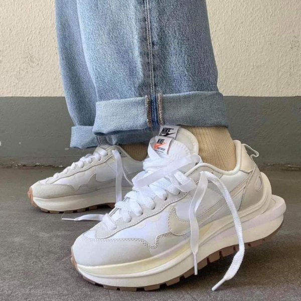 Giày Nike Sacai x VaporWaffle 'Sail Gum' DD1875-100 - Ảnh 2