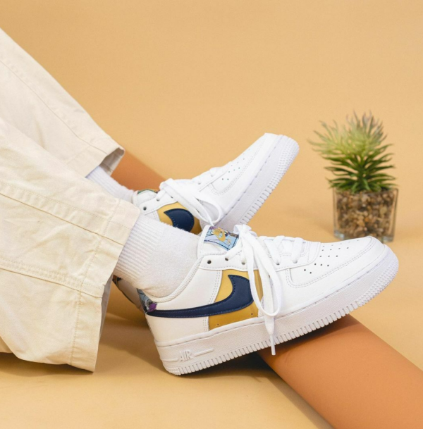 Giày Nike Air Force 1 Low LV8 GS 'White Floral' DM3089-100 - Ảnh 2