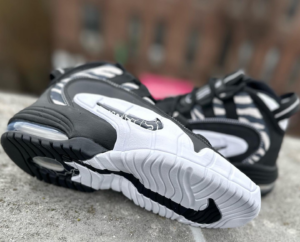 Giay Nike Air Max Penny 1 'Tiger Stripes' FD0783-010