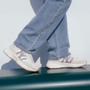 Alternative view of Giày MLB Chunky Jogger New York Yankees 32SHX1111-50I