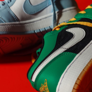 Giay Nike Air Jordan 1 Low SE GS 'Christmas' DQ8421-300