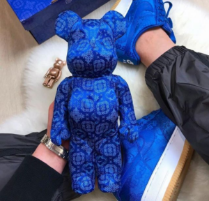Alternative view of Mô Hình Bearbrick x CLOT x Nike Royale University Blue Silk