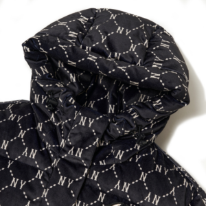 Alternative view of Áo MLB Women's Diamond Monogram Crop Short Padded NY Yankees 3FDJM0216-50BKS