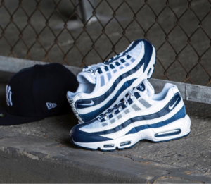 Alternative view of Giày Nike Air Max 95 Essential 'White Navy' CI3705-400