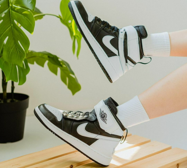 Giày Nike Air Jordan 1 High FlyEase GS 'Black White' DC7986-011 - Ảnh 2