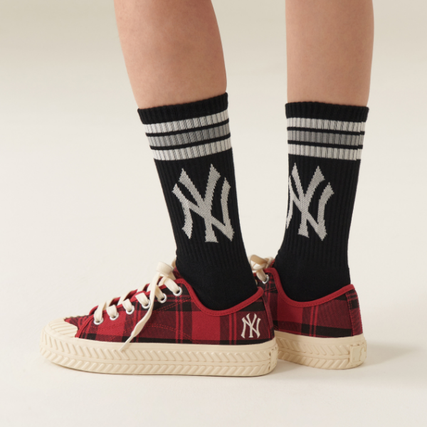 Giày MLB Playball Check New York Yankees 3ACVVC21N-50RDD - Ảnh 2